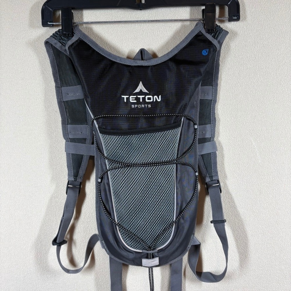 TETON Sports Hydration Pack Black Grey Lightweight Hiking Running Backpack Shell